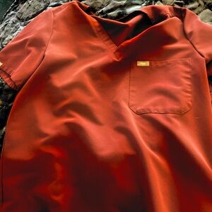 Figs Size Medium Dark Cherry Scrub Set